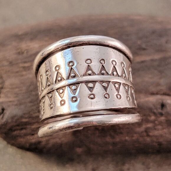 Sterling Boho Triangle 10th Century Pattern Ring Band - Picture 3 of 10